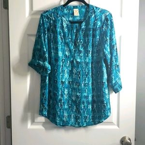 Womens 3 button down